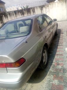Toyota Camry • 1999 • 2,230 km
