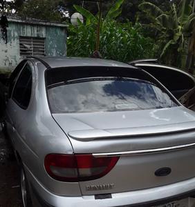 Renault Mégane • 2005 • 2,000 km