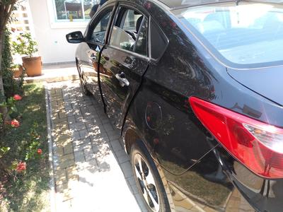 Hyundai H200 • 2015 • 82,000 km