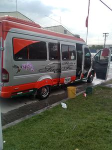 Mercedes-Benz Sprinter • 2009 • 123,456 km