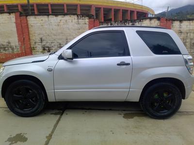 Suzuki Grand Vitara • 2009 • 97,000 km