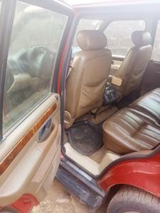 Land Rover Range Rover • 2000 • 170,000 km