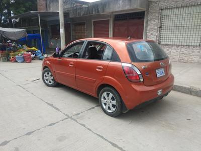 Kia Rio • 2011 • 87,600 km