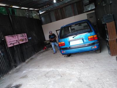 Mazda MPV • 1992 • 183,000 km