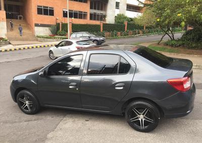 Renault Logan • 2019 • 33,000 km