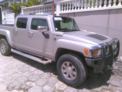 Hummer H3 • 2015 • 5,232 km