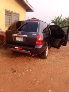 Acura MDX • 2003 • 23,000 km