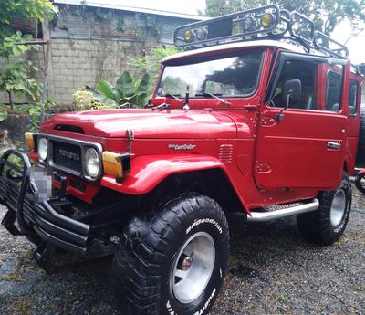Toyota 86 • 1976 • 200,000 km