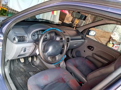 Renault Symbol • 2003 • 17,300 km