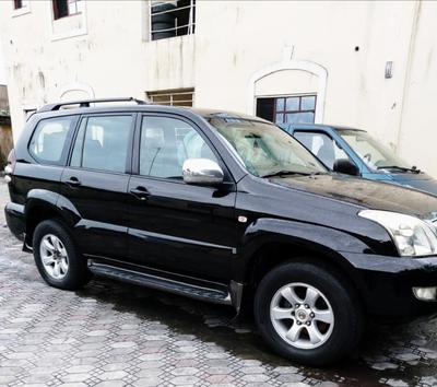 Toyota Land Cruiser • 2008 • 143,783 km