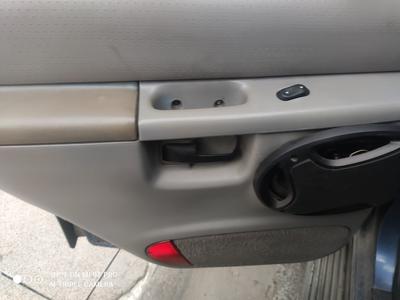 Ford Explorer • 1998 • 403,000 km