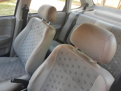 Volkswagen Polo • 2006 • 180,000 km