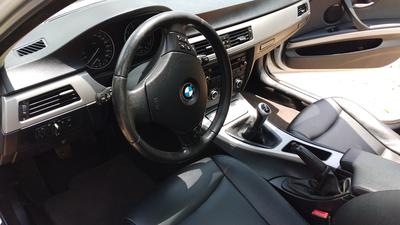BMW  • 2009 • 122,000 km