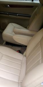 Mercedes-Benz 200 - 300 • 2008 • 37,000 km