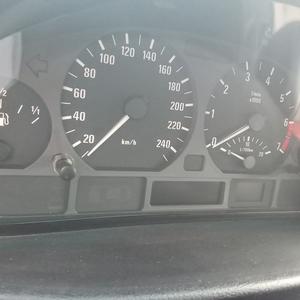 BMW Rad 3 • 2003 • 97,000 km