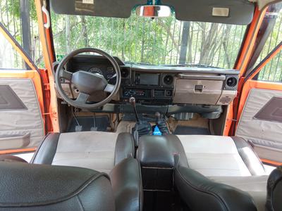 Toyota Land Cruiser • 1993 • 300 km