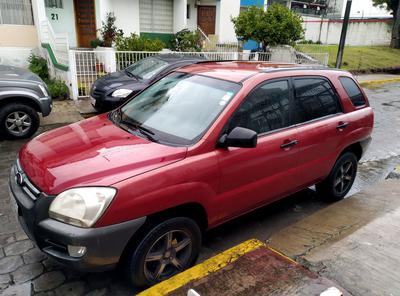 Kia Sportage • 2009 • 265,000 km