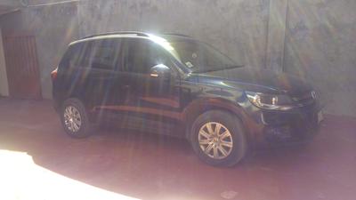 Volkswagen Tiguan • 2014 • 27,000 km