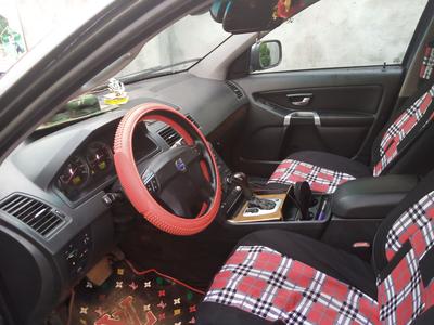 Volvo XC90 • 2007 • 122,374 km