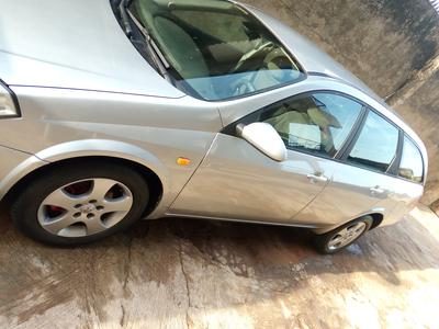 Nissan Primera • 2005 • 200,000 km