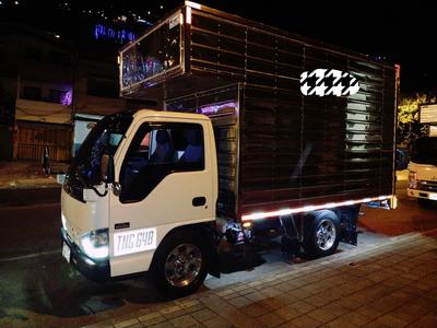 Chevrolet 3100 • 2009 • 200,000 km