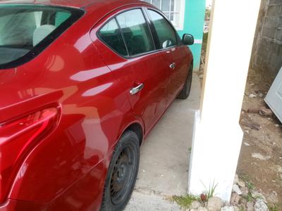 Nissan Versa • 2013 • 189,000 km