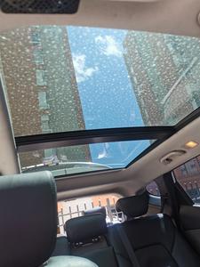 Hyundai Santa Fe • 2016 • 25,000 km