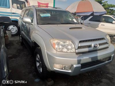 Toyota 4 Runner Limited • 2005 • 53,278 km