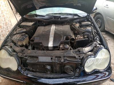 Mercedes-Benz  • 2004 • 1 km