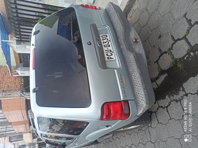 Ford Explorer • 2003 • 1,234,567 km