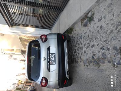 Renault Captur • 2018 • 37,400 km