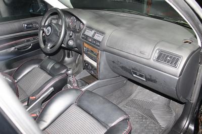 Volkswagen Golf • 1998 • 338,668 km