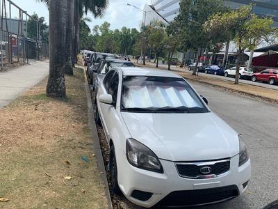 Kia Rio sedan • 2012 • 194,000 km