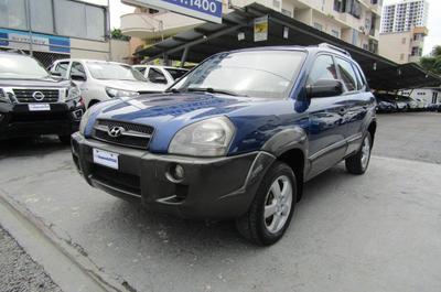 Hyundai Tucson • 2008 • 204,576 km