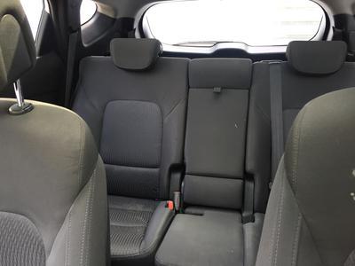 Hyundai Santa Fe • 2013 • 102,700 km
