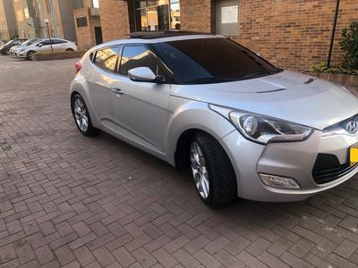 Hyundai Veloster • 2013 • 80,000 km