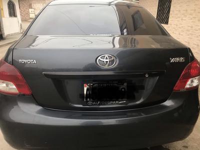 Toyota Yaris • 2010 • 85,000 km