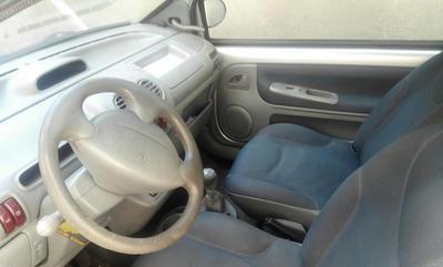 Renault Twingo • 2005 • 146,000 km