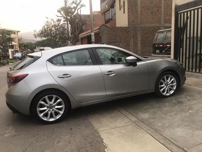 Mazda 3 • 2015 • 31,800 km