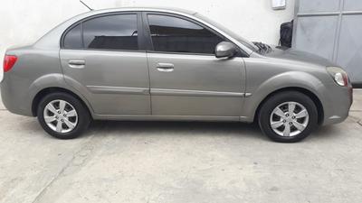 Kia Rio • 2011 • 90,183 km