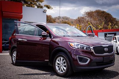 Kia Sorento • 2017 • 80,000 km