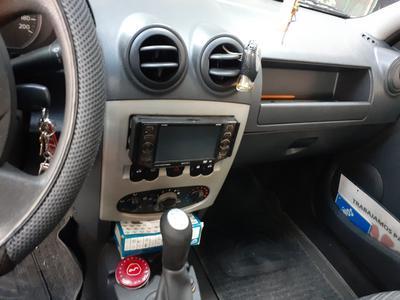 Renault Logan • 2011 • 90,190 km