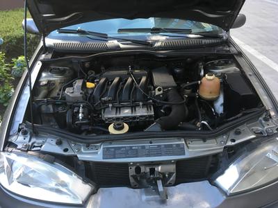 Renault Mégane • 2001 • 150,000 km