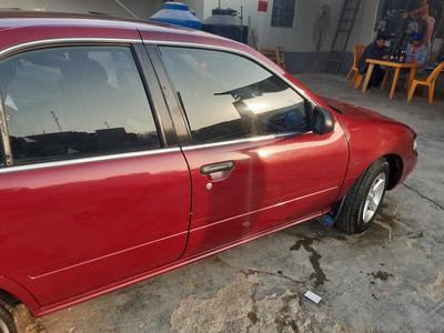 Nissan Sentra • 1996 • 100,000 km