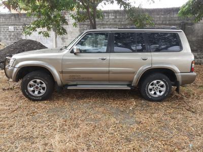Nissan Patrol • 1999 • 250,000 km