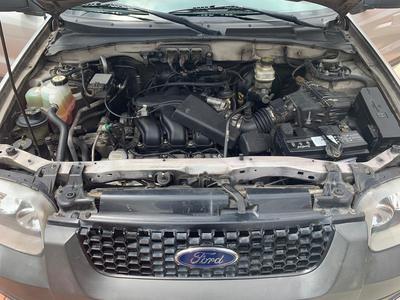 Ford Escape • 2007 • 173,900 km