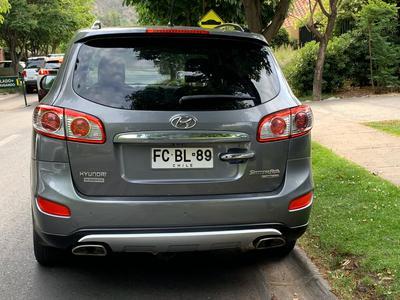 Hyundai Santa Fe • 2012 • 123,094 km