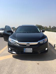 Honda Civic • 2018 • 25,000 km