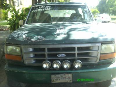 Ford F-150 • 1990 • 200,000 km