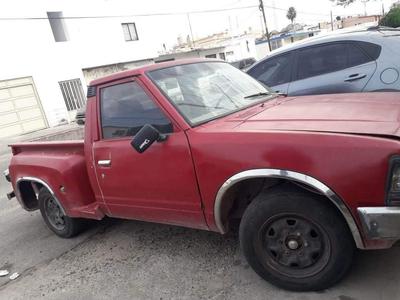 Nissan Pickup • 1990 • 100,000 km